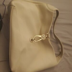 Dooney&Bourke Elegant Cream Shoulder Bag